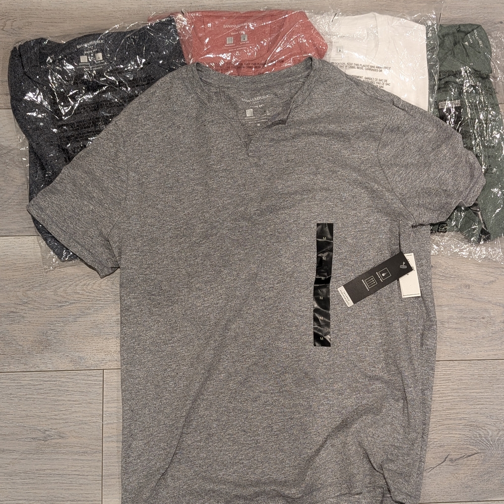 5 New Banana Republic Men's Shirts